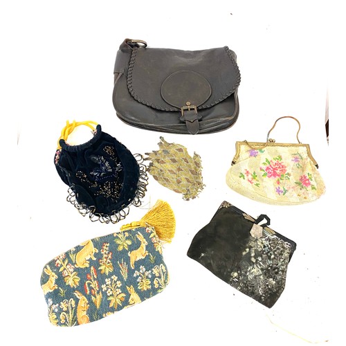 52 - Selection of vintage and later ladies bags