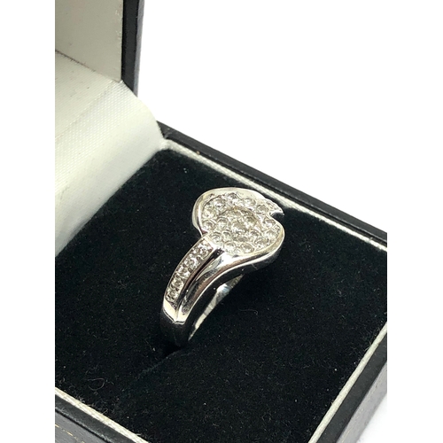 133 - Fine 9ct white gold diamond ring est 0.35ct diamonds weight 4.6g