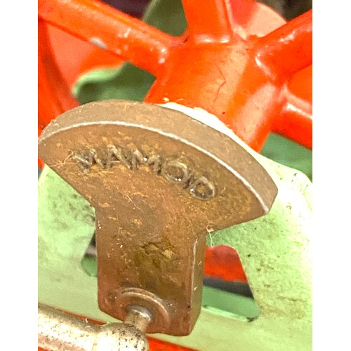 49 - Vintage Mamod stationary engine