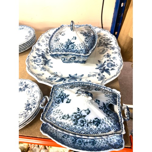 208 - Large selection of blue and white pottery to include meet plates, Tureens etc