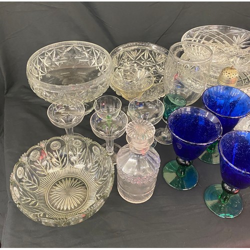 191 - Large selection of assorted glassware includes coloured glass etc