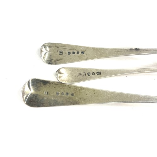 482 - 3, George III London silver spoons, approximate weight 188g