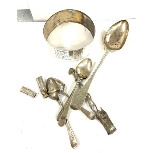 629 - Selection of silver items approximately 9 pieces to include spoons etc, approximate weight 164g