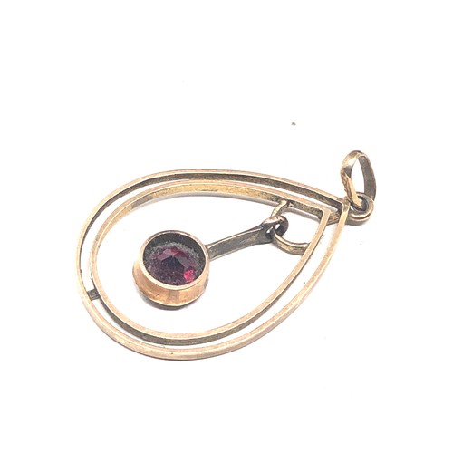 180 - 9ct gold victorian garnet framed drop pendant (1.4g)