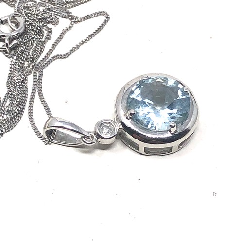 158 - 9ct white gold aquamarine & diamond pendant necklace (1.7g)