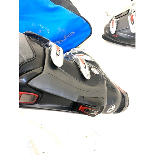 196 - Pair of Rival X7 Technika snow/ski boots