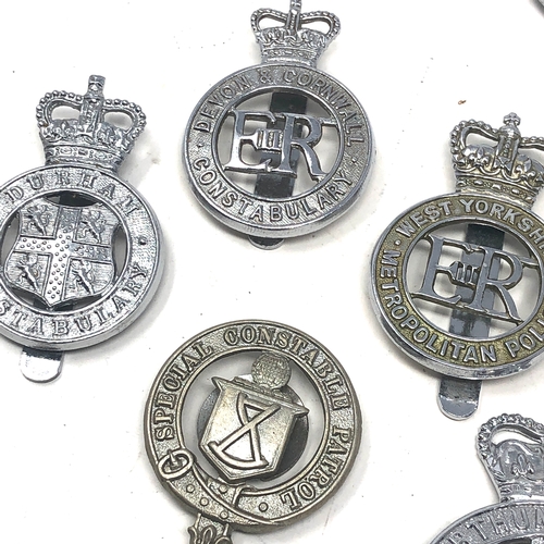 422 - 10 vintage police badges