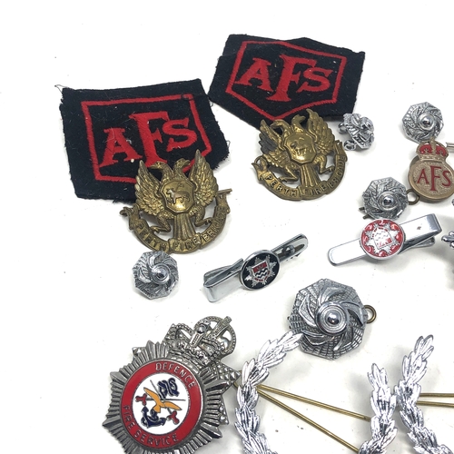 421 - collection of vintage fire service badges