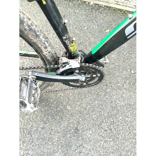 100F - Carrera gents mountain bike