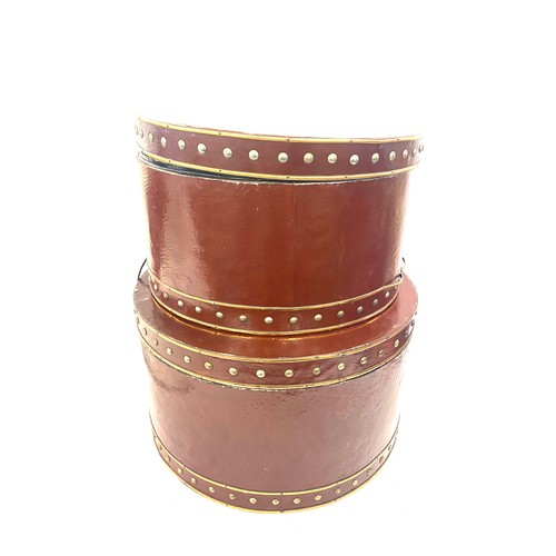 286 - Vintage faux coloured leather wood graduating hat box