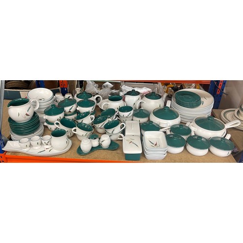 392 - Large selection of Denby Ware green wheat pottery to include part dinner and tea services approximat... 