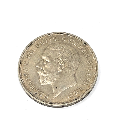 572 - 1935 George V silver crown