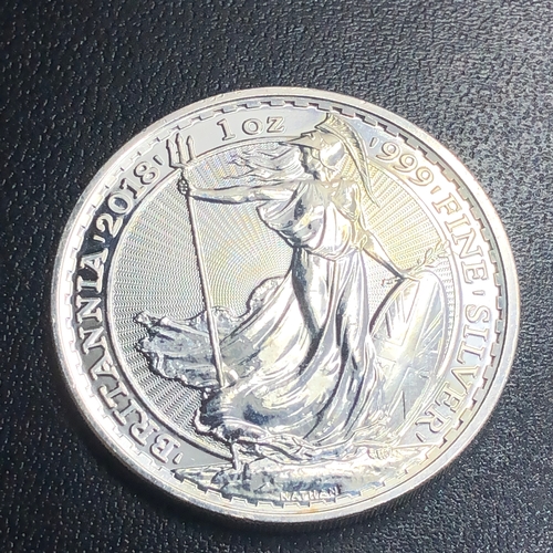 573 - 2018  Britannia  fine silver 1oz 2 pound