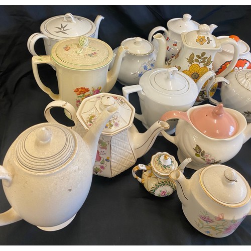 224 - Large selection of assorted tea pots includes Winton, Novelty tea pots etc