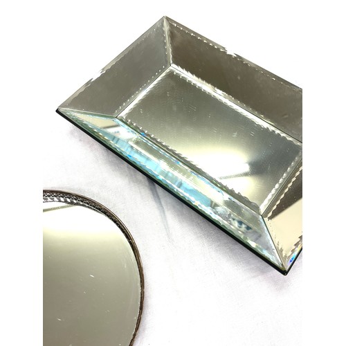 158 - 2 mirrored display trays