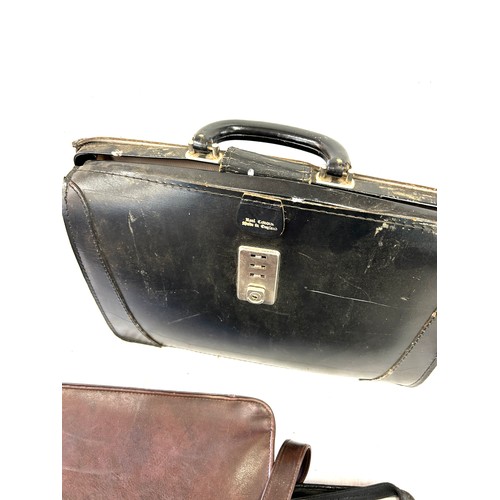 268 - 3 Vintage leather satchels