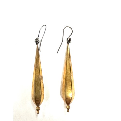 433 - A fine pair of antique Victorian gold plated earrings