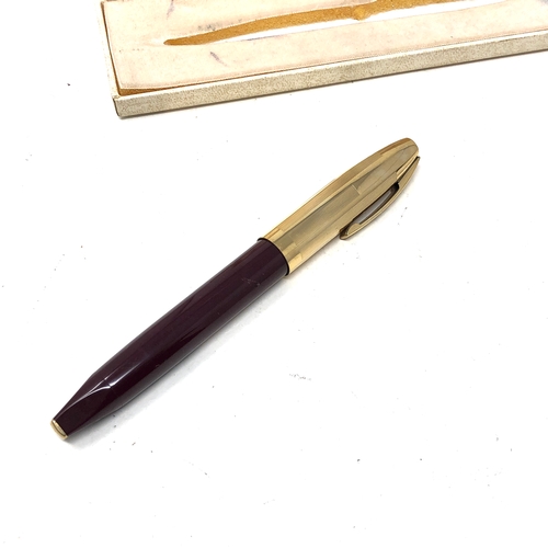 603 - Boxed vintage sheaffer 14ct gold nib fountain pen