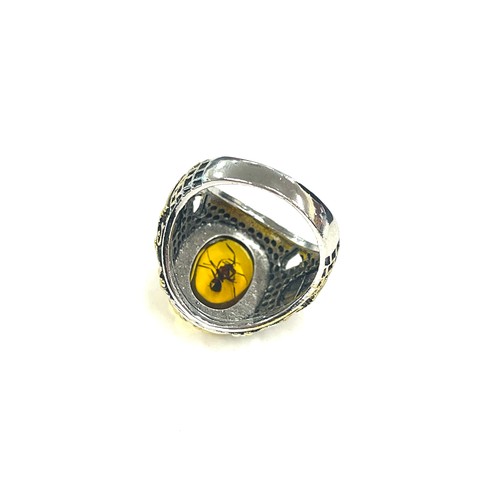 517 - Gents silver and amber set ring, ring size V/W