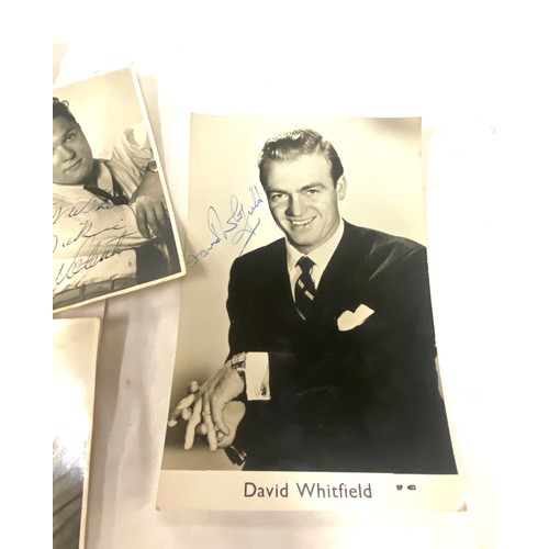 528 - Vintage autograph album from 1952-1953, to include signatures and pictures of David Hulnes etc