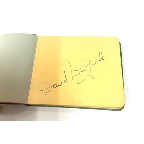 528 - Vintage autograph album from 1952-1953, to include signatures and pictures of David Hulnes etc