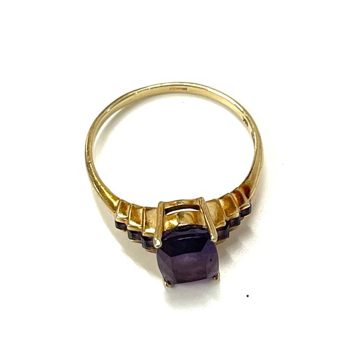 507 - 9ct Gold Amethyst dress ring ring size U, weight 2.9grams