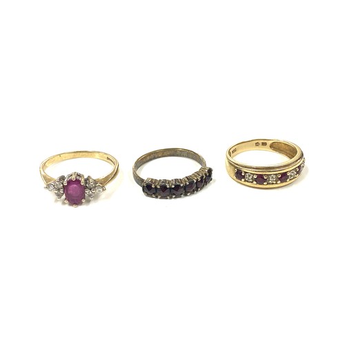 482 - Selection of three 9ct gold rings total weight 5.8grams