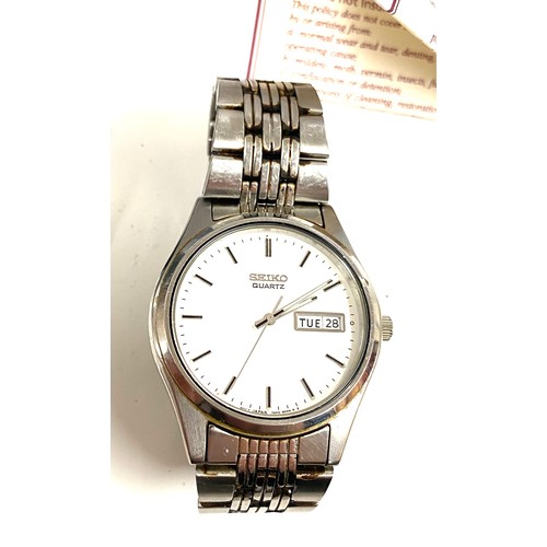 408 - Seiko quartz boxed wristwatch