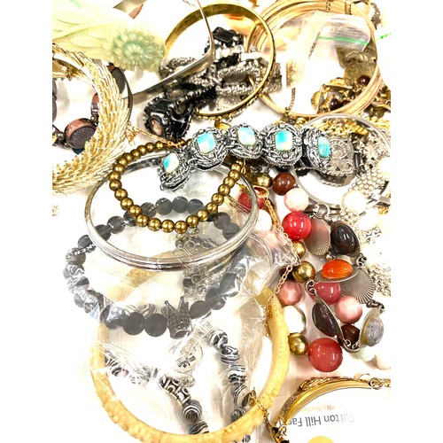 426 - Large selection of assorted costume jewellery