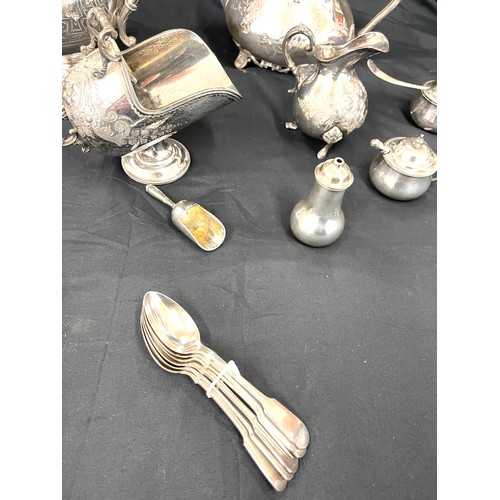 132 - Selection of silver plate items to include tea pots, salt shaker, sugar pot etc