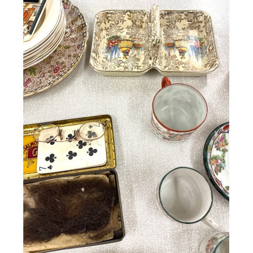 197 - Selection of miscellaneous to include oriental pottery, spectacules and a players ash tray etc