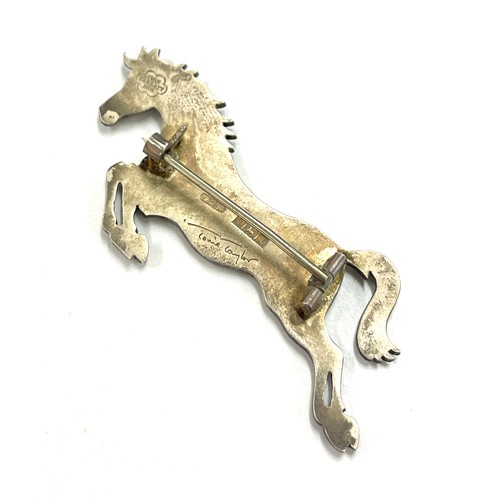 442 - Vintage horse brooch in silver by George Tarratt of Leicester, designed by Tonie Taylor in original ... 