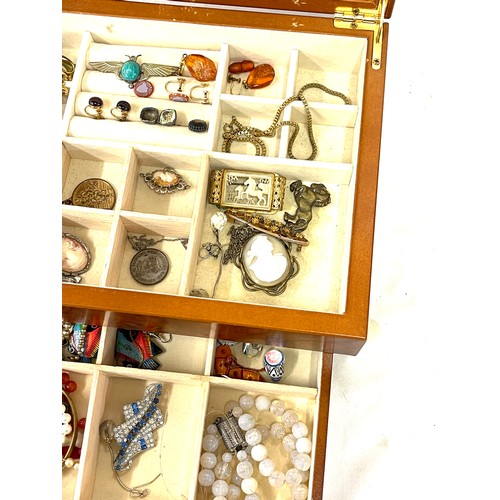 457 - Box of vintage costume jewellery