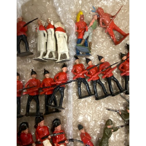 141 - Large selection of assorted metal soldier figures