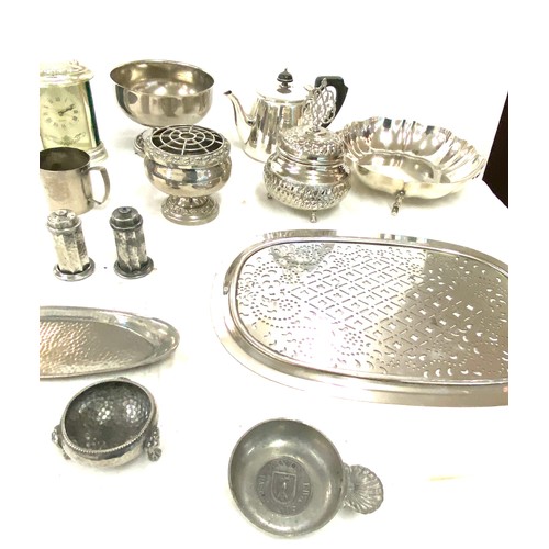 233 - Large selection of metal items includes silver plate, pewter, stainless steel etc