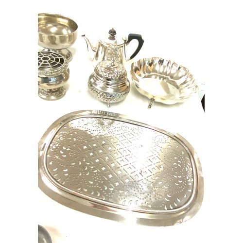 233 - Large selection of metal items includes silver plate, pewter, stainless steel etc