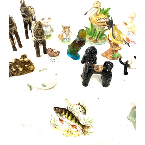 211 - Large selection of assorted animal figures includes booths fish plate, horses, novelty alcohol minia... 