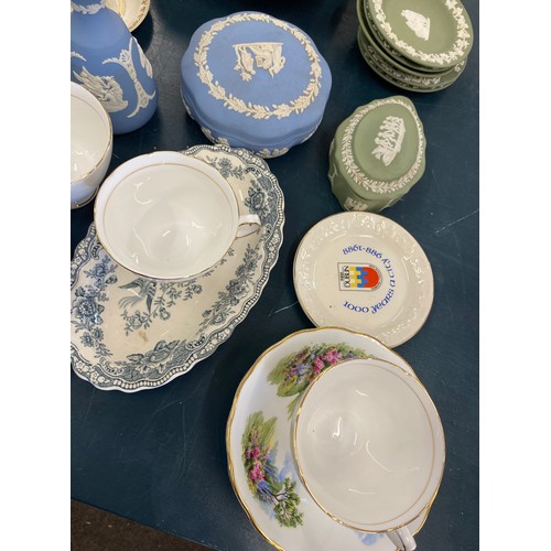 329 - Large selection of miscellaneous includes wedgwood, Portmerion, Crown Ducal etc