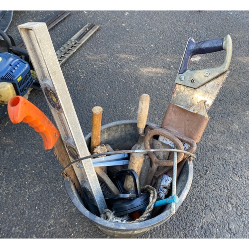 100H - Bucket of assorted building tools