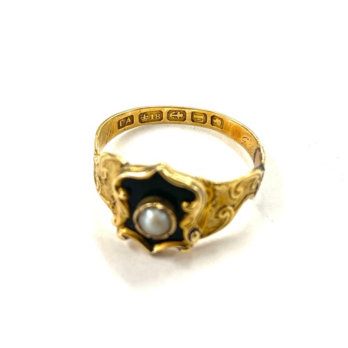 402 - Antique victorian ladies memorial ring 18ct hallmarks 