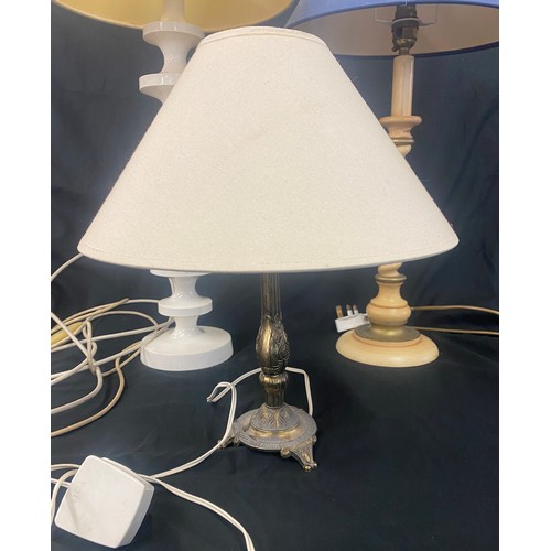 375 - Selection of 3 vintage lamps includes brass base lamp, all working