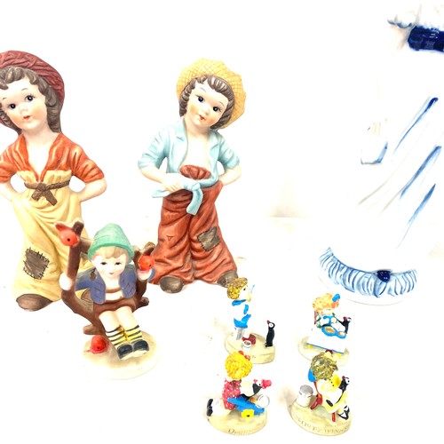 78 - Selection of assorted figures includes pair of figures etc