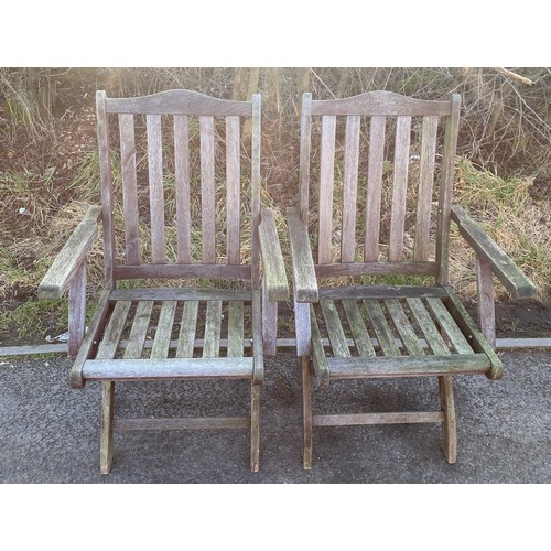 100G - Pair of vintage wooden outdoor folding chairs