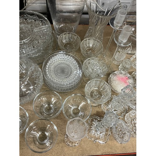 356 - Large selection of assorted glassware includes