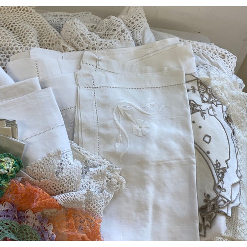 288 - Embroidered and crochet linen