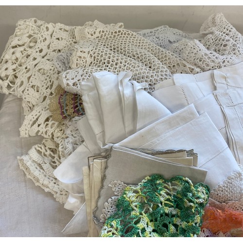 288 - Embroidered and crochet linen