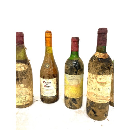 113 - Seven bottle of vintage and later wine includes 2001 Villa Iconia, Claret, Yarden, Fitou etc