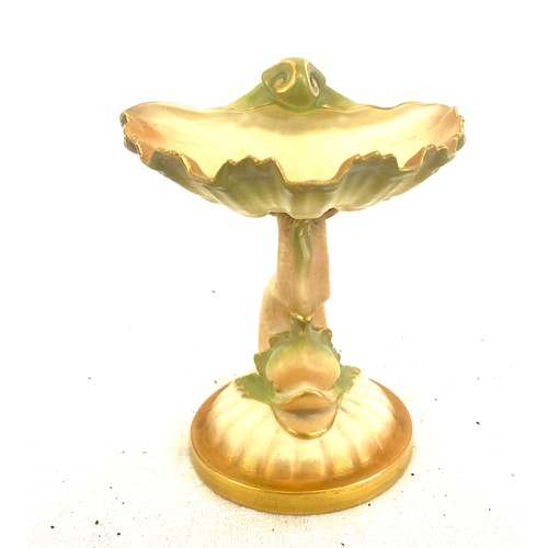 461 - Royal Worcester shell on dolphin base, circa 1910, approximate height 11cm