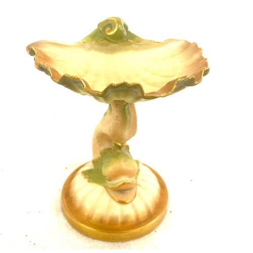 461 - Royal Worcester shell on dolphin base, circa 1910, approximate height 11cm