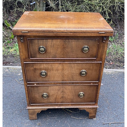 604 - 3 drawer mahogany bedside with lifting top made by maple measures approx 29 inches tall 22 inches wi... 